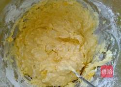 油炸鸡蛋泡果的做法图解2