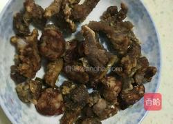 木耳酥肉蒸碗。的做法图解2