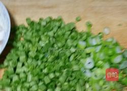 木耳酥肉蒸碗。的做法图解3