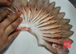 孔雀开屏鱼🐠的做法图解2