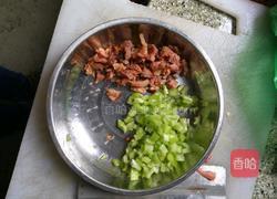 四川辣香肠炒饭的做法图解1