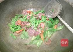 青椒香肠片的做法图解5