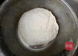 木耳猪肉馅水饺的做法图解1