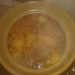 虫草花煲老母鸡汤的做法[图]