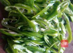 辣椒炒千张肉丝的做法图解1