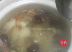 冰糖雪梨银耳红枣汤的做法图解4