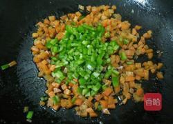 叉烧炒饭的做法图解5