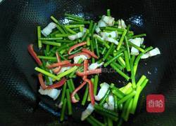 蒜苗炒肉片的做法图解4