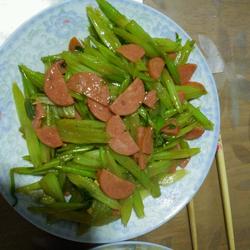 芹菜火腿片的做法[图]