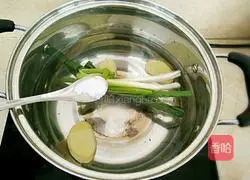 Illustration of how to make boiled shrimp 6