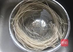 酸辣粉的做法图解2