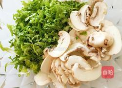 口蘑培根蛋饼的做法图解2