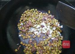 肉炒豌豆嘴的做法图解4