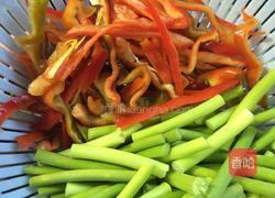 蒜苔炒牛肉的做法图解2