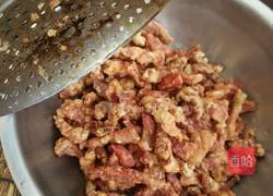 糖醋肉段的做法图解3