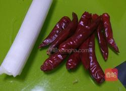 白菜肉丝。的做法图解3