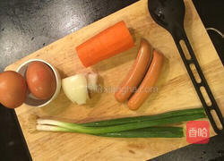 三丁鸡蛋炒饭的做法图解1