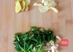 红烧小黄鱼的做法图解1