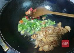 核桃木耳炒肉片的做法图解8