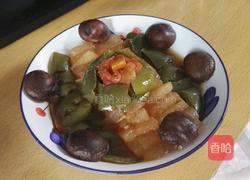 青椒炒冬瓜过年的时候吃太多肉，来一道这样清淡的菜，解解油腻，很不错的。的做法图解6