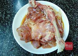 酱汁鸡腿的做法图解3