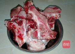 棒子骨汤的做法图解1