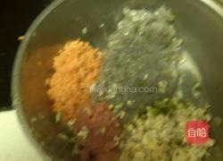 鲜虾馄饨（鲜虾、猪肉、玉米粒、胡萝卜）的做法图解4