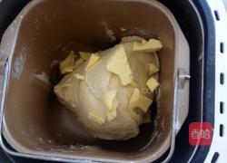 豆沙面包花的做法图解4