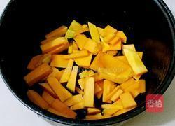 炸芝麻南瓜饼的做法图解2