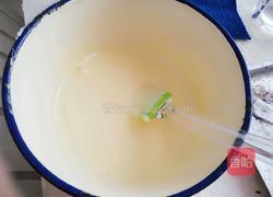 春意蛋糕的做法图解4