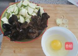 西葫芦木耳的做法图解1