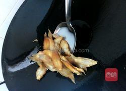 小龙利鱼干炒大白菜的做法图解4