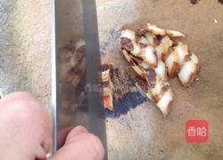 腊肉炒菜花的做法图解2