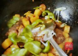 土豆烧鸡块的做法图解6