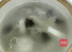 木耳山药排骨汤的做法图解5