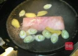 砂锅酸菜白肉的做法图解2