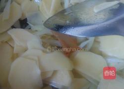 素炒圆葱土豆片的做法图解4