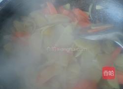 素炒圆葱土豆片的做法图解5