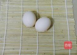 茄汁荷包蛋的做法图解1