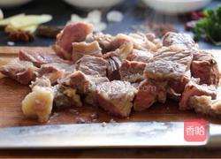 萝卜炖牛腩的做法图解3