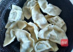 煎饺的做法图解4