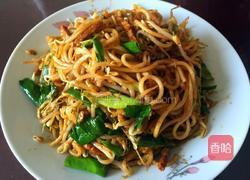 豆芽蒜苗肉丝炒面的做法图解6