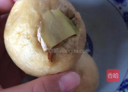 油面筋塞三文鱼的做法图解8