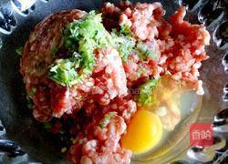 红烧狮子头的做法图解3