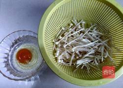 金针菇蛋花汤的做法图解1