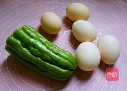 苦瓜厚蛋烧的做法图解1
