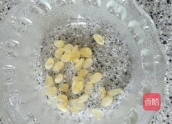 ✔桃胶皂角米豆粥的做法图解6