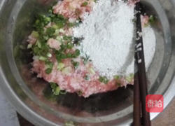 菠菜肉丸汤的做法图解2