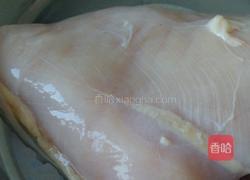 鸡肉黄蛋蒸糕的做法图解1