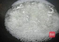 白菜粉条的做法图解2